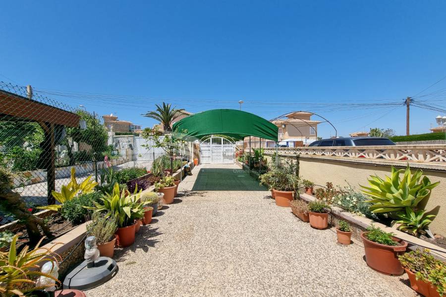 Sale - Townhouse - Torrevieja - Los Balcones