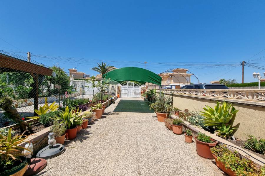 Resale - Townhouse - Torrevieja - Los Balcones