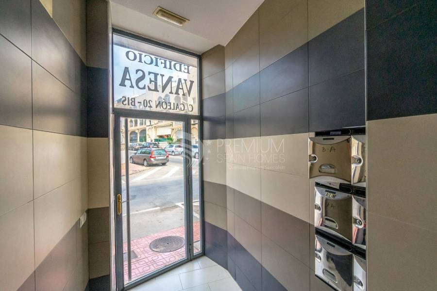 Resale - Apartment - Torrevieja